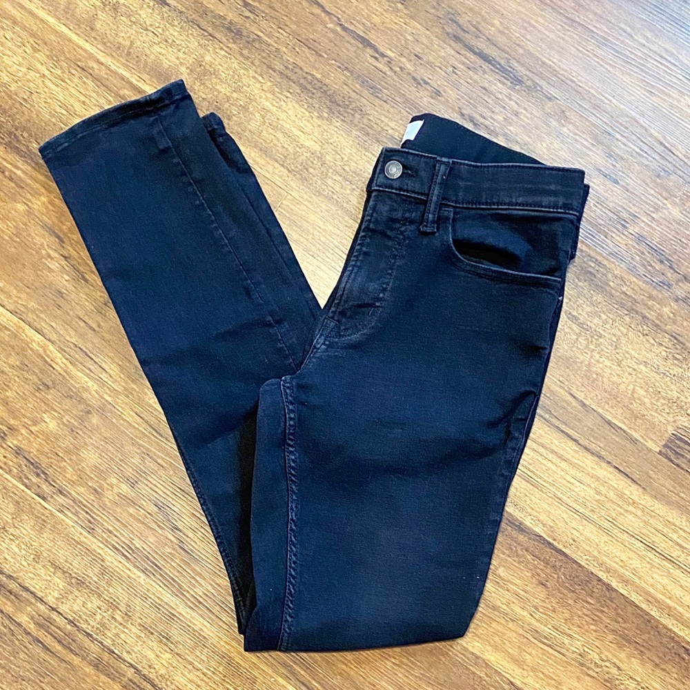 ♥️💖 Old Navy Black Slim Jeans 30x32